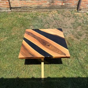036. Klub sto - orah / epoxy smola