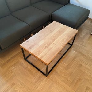036. Klub sto - hrast