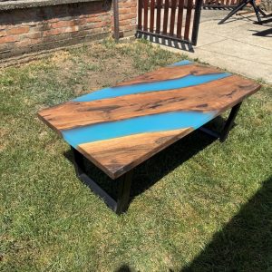 Klub sto - orah / epoxy smola